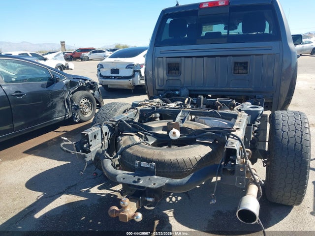 44430507 :رقم المزاد ، 1C6RR7TT7HS680336 vin ، 2017 Ram 1500 Big Horn  4x4 6'4 Box مزاد بيع