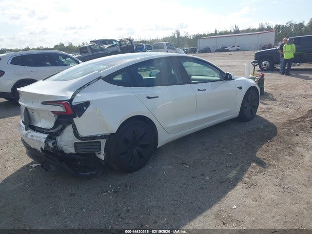 2025 TESLA MODEL 3 5YJ3E1EAXSF924164 Photo 3