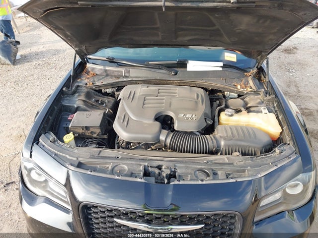 Aukcja sprzedaży 2017 Chrysler 300 300s, vin: 2C3CCABG0HH647045, numer aukcji: 44430579