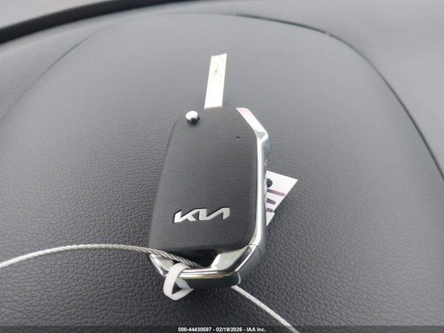 KNDJ23AU4R7234051 KIA SOUL LX