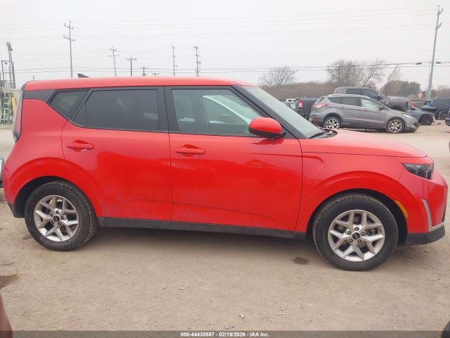 KNDJ23AU4R7234051 KIA SOUL LX