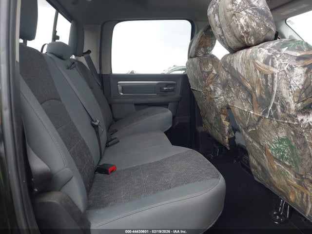 44430601 :رقم المزاد ، 1C6RR7TT0KS551250 vin ، 2019 Ram 1500 Classic Slt  4x4 6'4 Box مزاد بيع