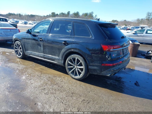 2021 AUDI SQ7 WA1VWBF71MD000375 Photo 2