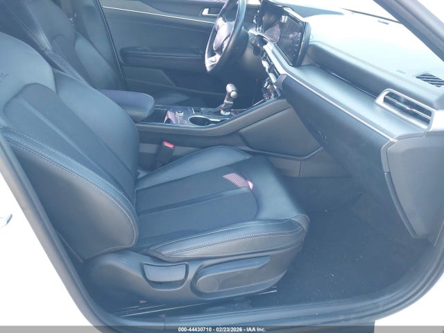 2023 KIA K5 5XXG64J29PG200582 Photo 4