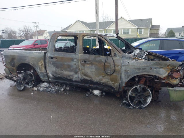 44430718 :رقم المزاد ، 1C6RR7LTXFS665360 vin ، 2015 Ram 1500 Big Horn مزاد بيع