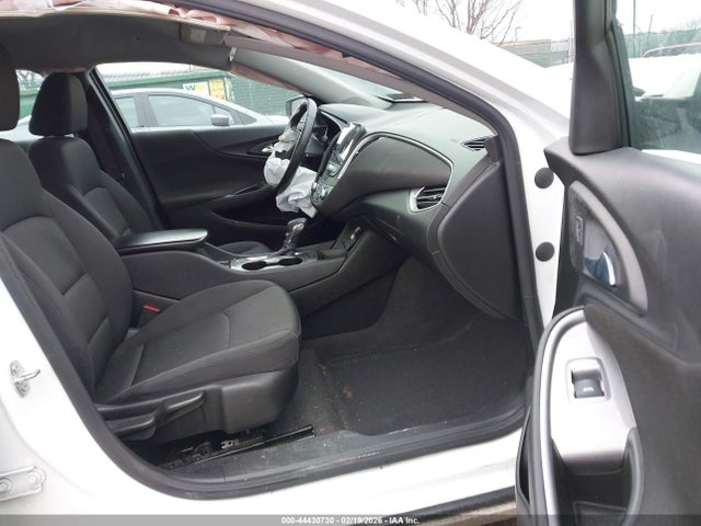 1G1ZG5ST8MF036540 Chevrolet Malibu Fwd Rs