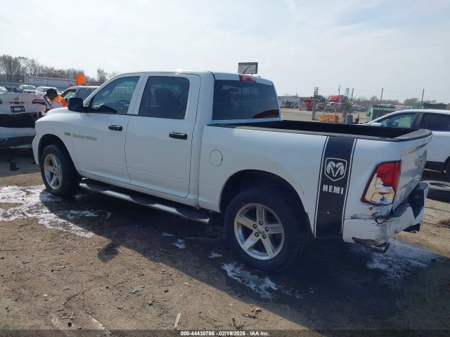 2012 RAM 1500 1C6RD7KTXCS283745 Photo 2