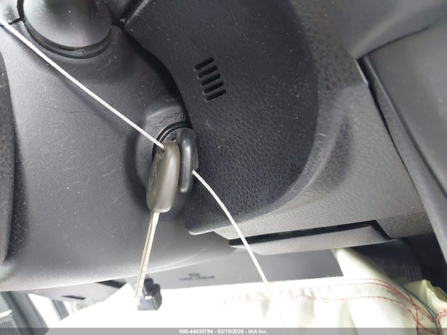 44430794 :رقم المزاد ، 2T1BURHE7FC289104 vin ، 2015 Toyota Corolla L مزاد بيع