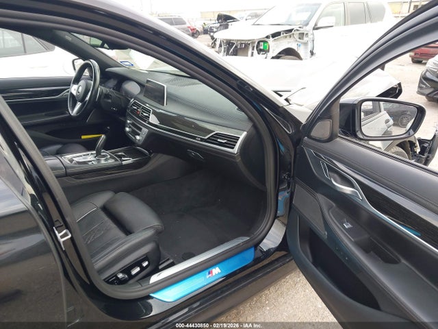 2022 BMW 750 WBA7U2C01NCH71843 Photo 4
