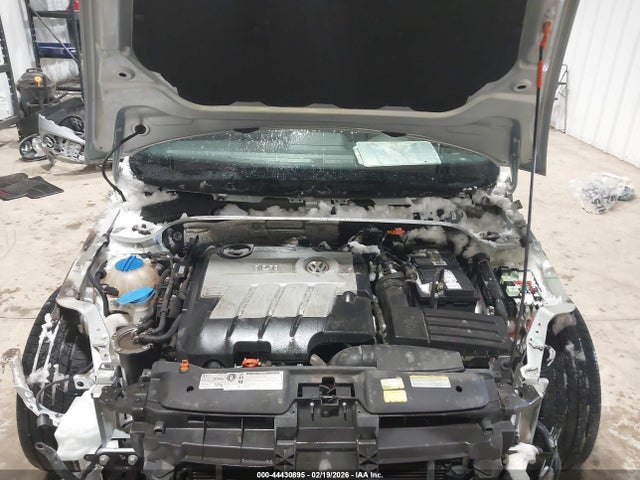 44430895 :رقم المزاد ، 3VWJL7AT6DM600485 vin ، 2013 Volkswagen Beetle 2.0l Tdi مزاد بيع