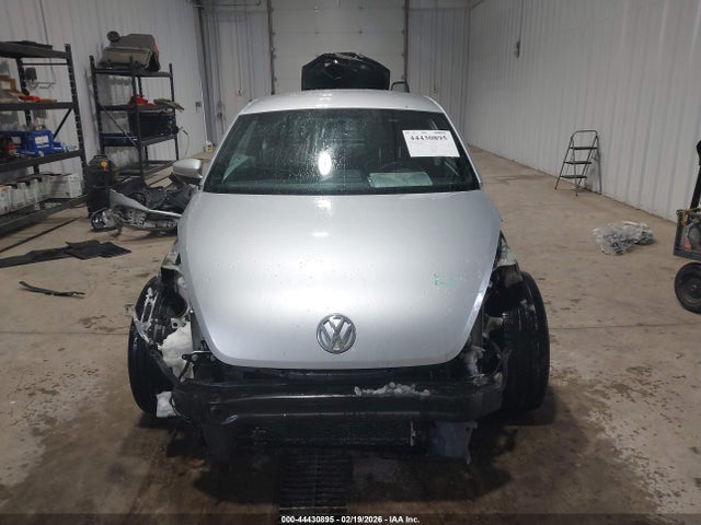 44430895 :رقم المزاد ، 3VWJL7AT6DM600485 vin ، 2013 Volkswagen Beetle 2.0l Tdi مزاد بيع
