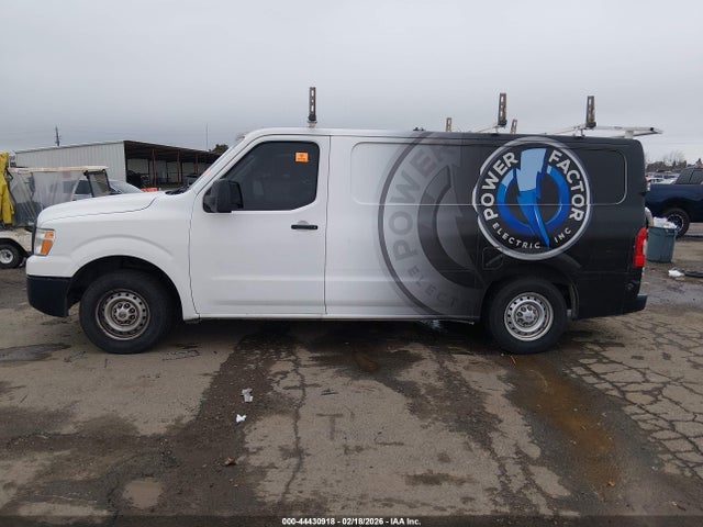 1N6BF0KM3HN801699 Nissan Nv Cargo Nv1500 S V6