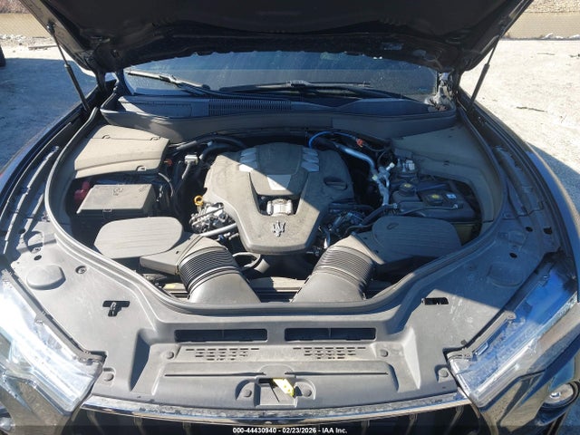 2021 MASERATI LEVANTE ZN661XUAXMX357863 Photo 9