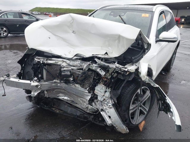 WDC0G4KB3JV019576 Mercedes-Benz Glc 300 4matic