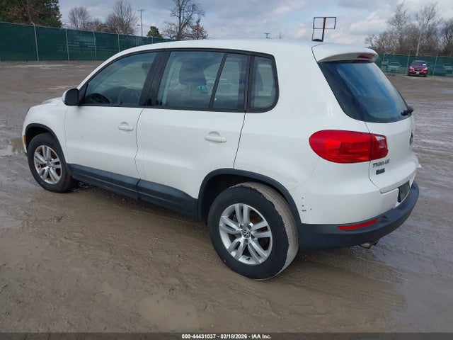 2013 VOLKSWAGEN TIGUAN WVGAV7AX0DW516965 Photo 2