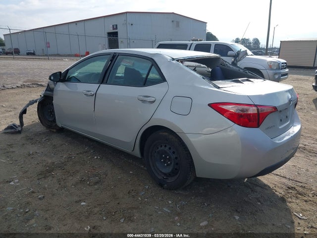 2019 TOYOTA COROLLA 5YFBURHE8KP893237 Photo 2