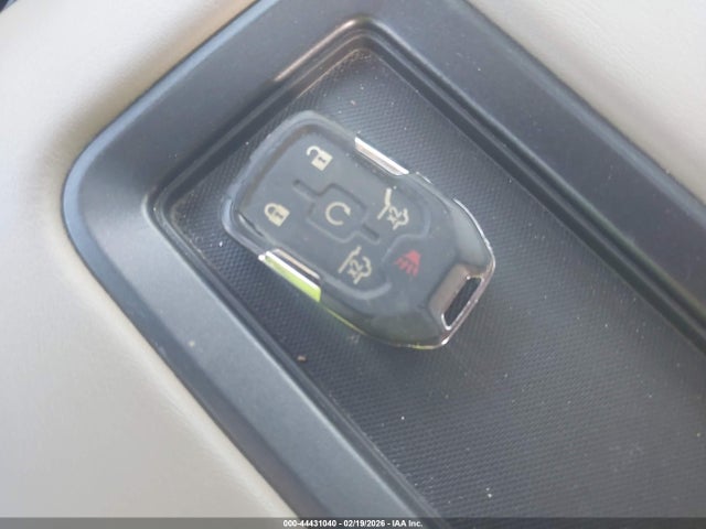 Продаж на аукціоні авто 2019 Gmc Yukon Slt, vin: 1GKS1BKC0KR211680, номер лоту: 44431040