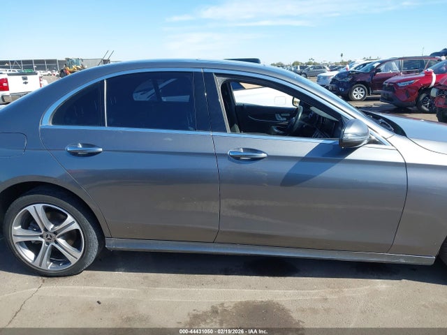 Продажа на аукционе авто 2018 Mercedes-benz E 300, vin: WDDZF4JB4JA460499, номер лота: 44431050