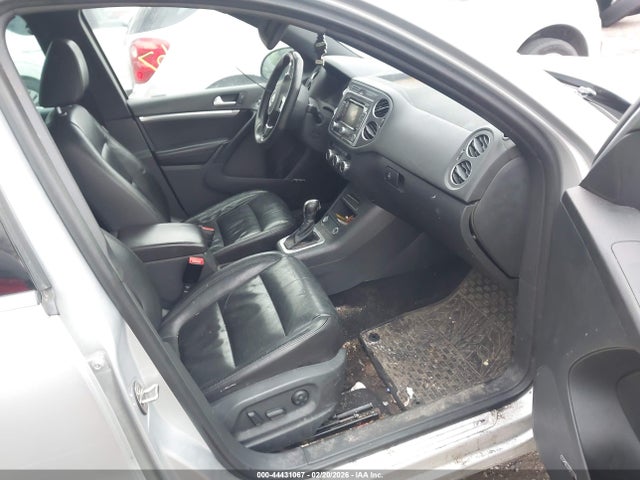 2014 VOLKSWAGEN TIGUAN WVGAV3AXXEW068776 Photo 4