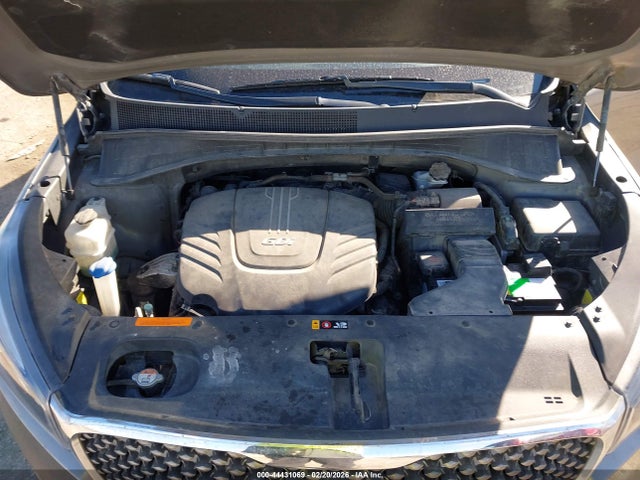 2017 KIA SORENTO 5XYPKDA5XHG305313 Photo 9