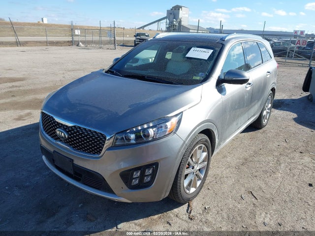 2017 KIA SORENTO 5XYPKDA5XHG305313 Photo 1