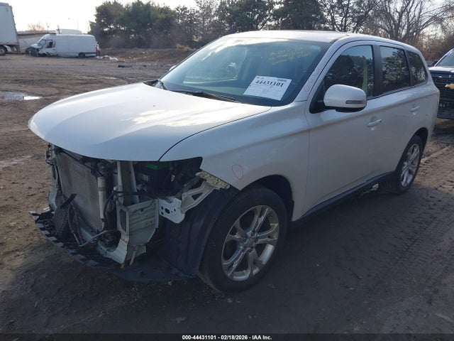 Продаж на аукціоні авто 2014 Mitsubishi Outlander Se, vin: JA4AD3A38EZ008377, номер лоту: 44431101