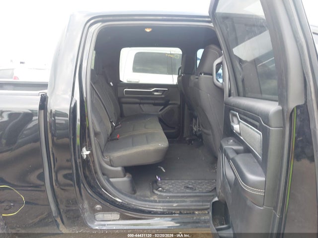 2019 RAM 1500 1C6RRFFG4KN888396 Photo 7