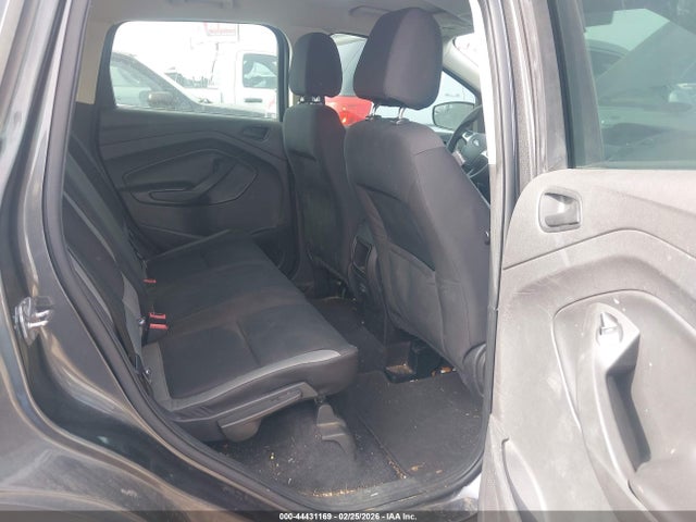 44431169 :رقم المزاد ، 1FMCU0F76FUC24389 vin ، 2015 Ford Escape S مزاد بيع