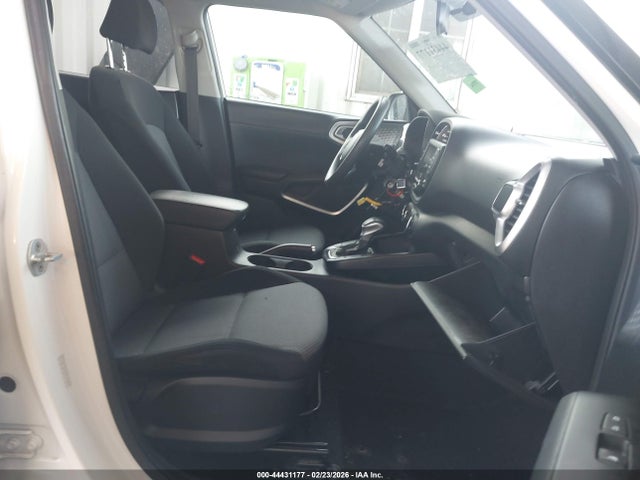 KNDJ23AU6N7152994 KIA SOUL LX
