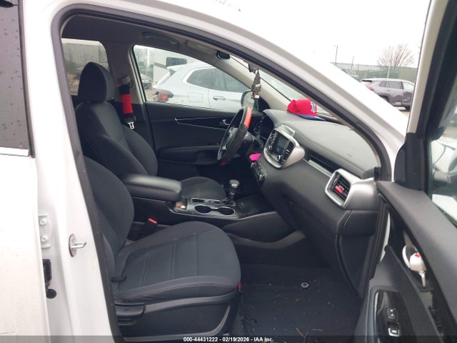 5XYPGDA3XKG559711 KIA Sorento 2.4l Lx