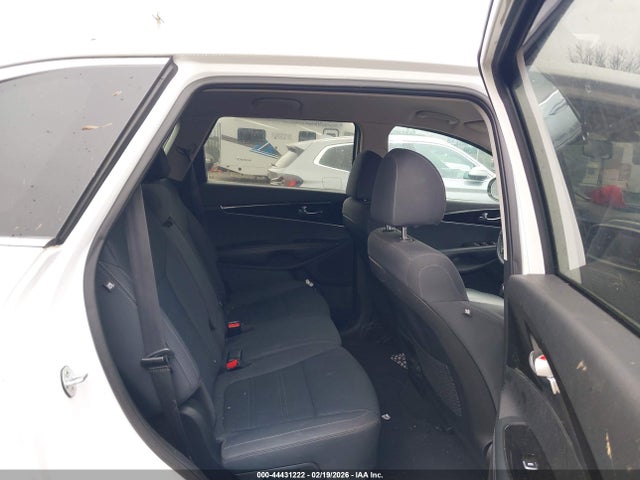 5XYPGDA3XKG559711 KIA Sorento 2.4l Lx