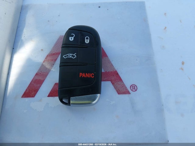 Aukcja sprzedaży 2015 Chrysler 200 Limited, vin: 1C3CCCAB3FN536530, numer aukcji: 44431268