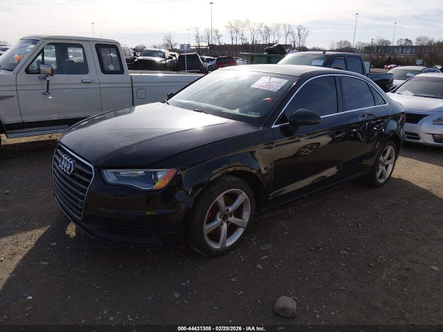 2015 AUDI A3 WAUACGFF9F1083444 Photo 1