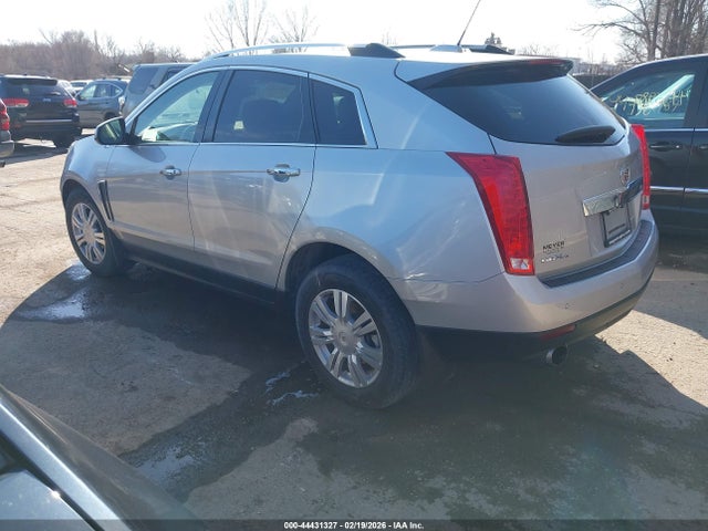 2016 CADILLAC SRX 3GYFNEE32GS587245 Photo 2
