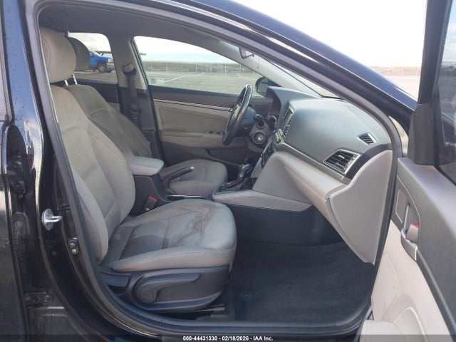 KMHD84LFXJU449497 Hyundai ELANTRA SEL