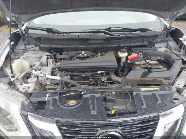5N1AT2MT0JC713553 Nissan ROGUE SV