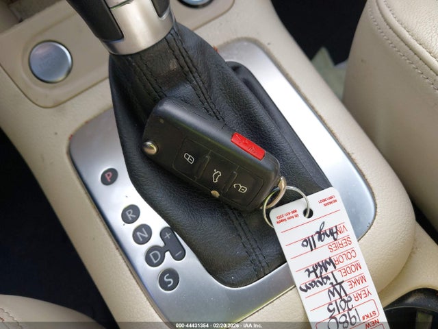 WVGAV7AX9FW092348 Volkswagen Tiguan R-line
