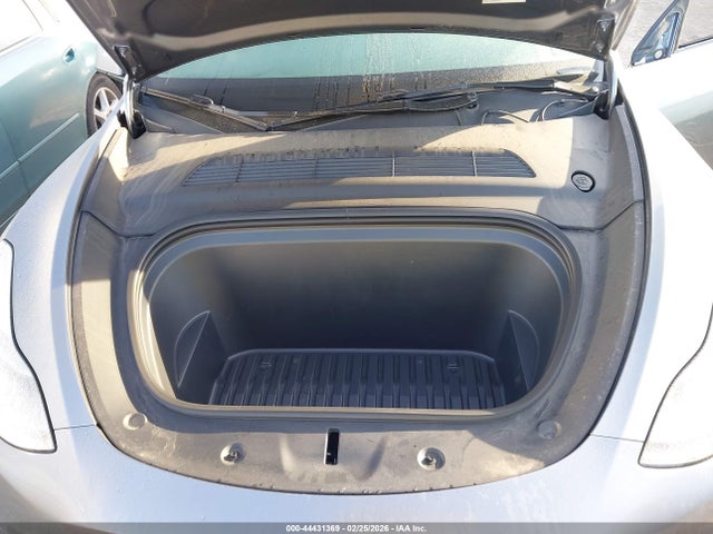 2024 TESLA MODEL Y 7SAYGAEE0RF156212 Photo 9