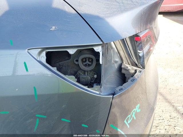 7SAYGAEE0RF156212 Tesla Model Y Long Range Dual Motor All-wheel Drive