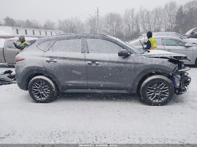 KM8J3CALXKU008524 Hyundai Tucson Night