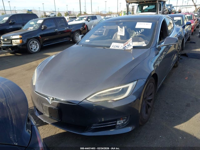 Продаж на аукціоні авто 2016 Tesla Model S 60d/70d/75d/85d/90d, vin: 5YJSA1E21GF153939, номер лоту: 44431403
