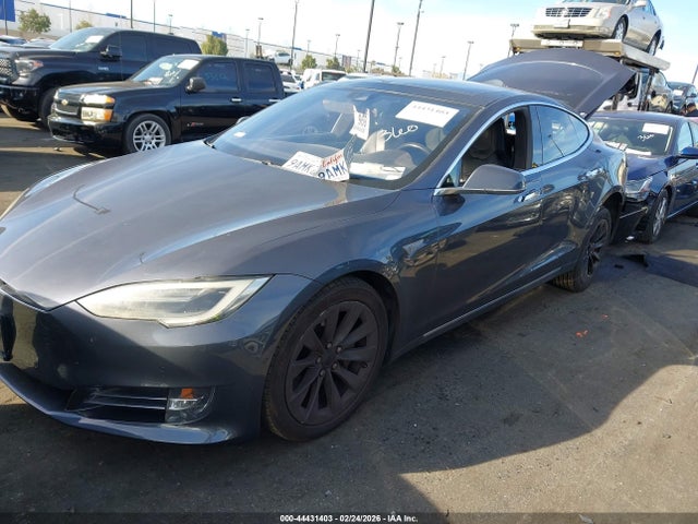 2016 TESLA MODEL S 5YJSA1E21GF153939 Photo 1