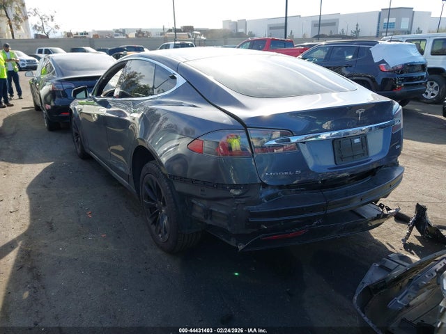 2016 TESLA MODEL S 5YJSA1E21GF153939 Photo 2