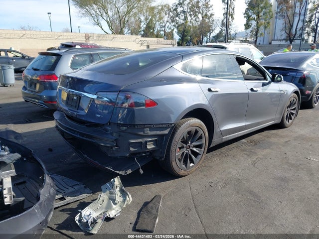 2016 TESLA MODEL S 5YJSA1E21GF153939 Photo 3