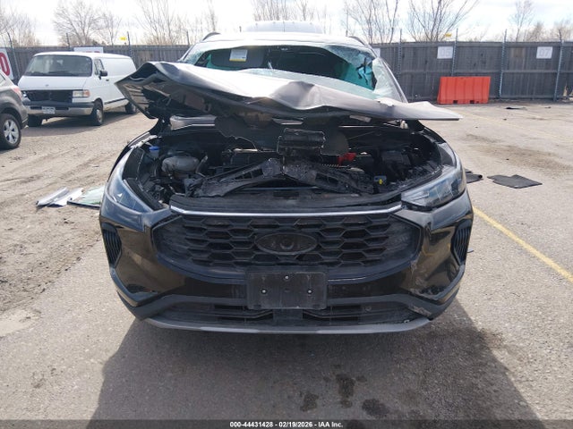 1FMCU9MNXSUA09713 Ford Escape St-line