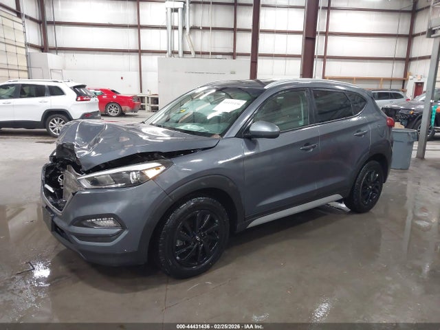 KM8J33A42JU615055 Hyundai TUCSON SEL