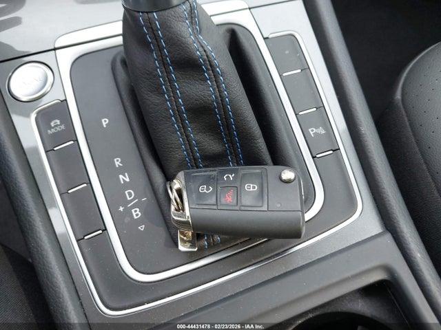 2016 VOLKSWAGEN E-GOLF WVWPP7AU4GW911296 Photo 10