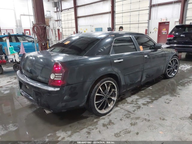 44431562 :رقم المزاد ، 2C3AA63H35H171130 vin ، 2005 Chrysler 300c مزاد بيع