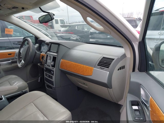 44431571 :رقم المزاد ، 2A8HR64X68R691242 vin ، 2008 Chrysler Town & Country Limited مزاد بيع