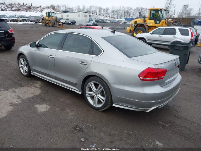 2014 VOLKSWAGEN PASSAT 1VWCN7A30EC068897 Photo 2